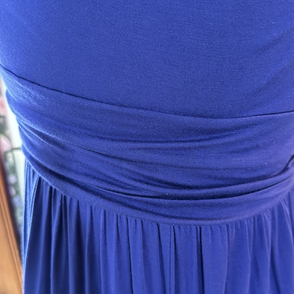 Beautiful lightly used Venus maxi dress - Picture 4 of 7